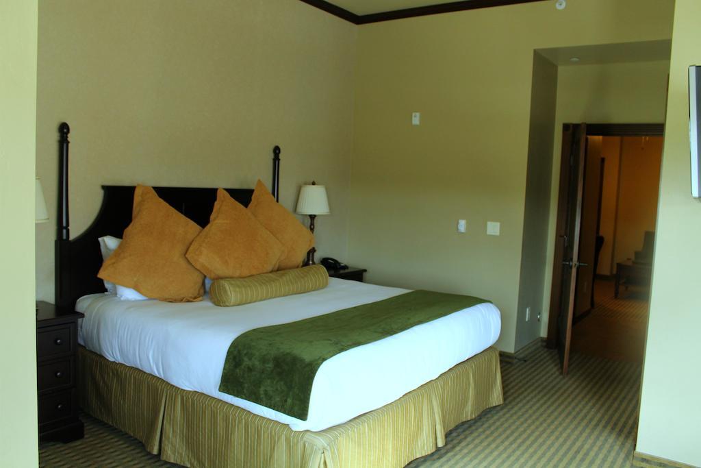 The Springs Resort & Spa Pagosa Springs Phòng bức ảnh